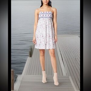 WALLFLOWER Millie Mini Babydoll Swing Sundress 💯%Rayon Gorgeous Flowy Silhouette